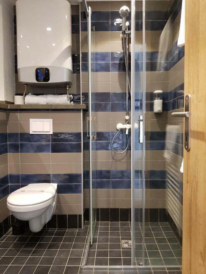 Hotel Resurs Подгорица Екстериор снимка