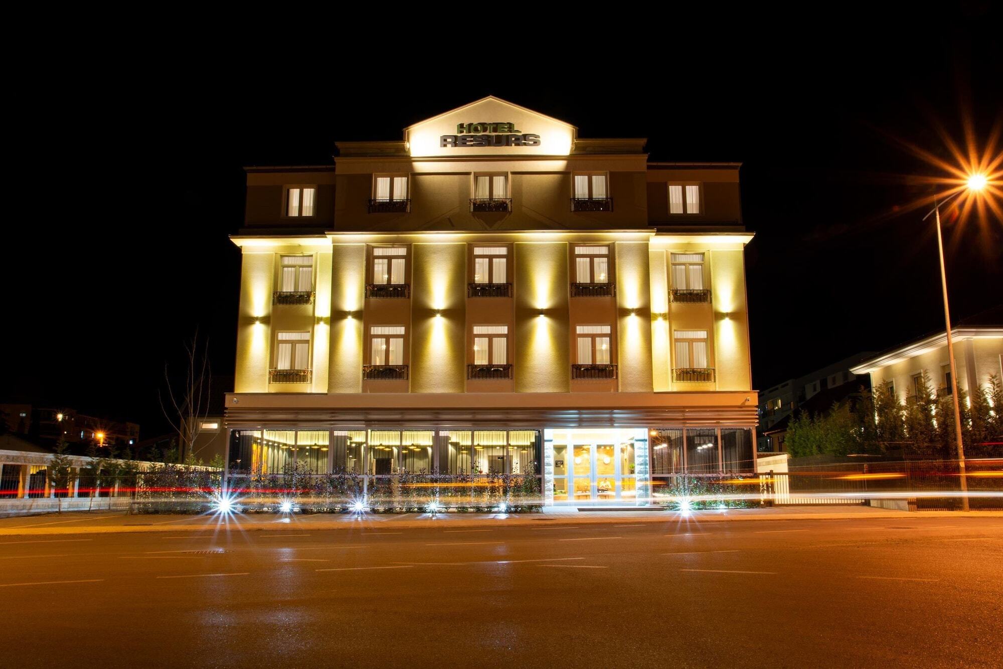 Hotel Resurs Подгорица Екстериор снимка