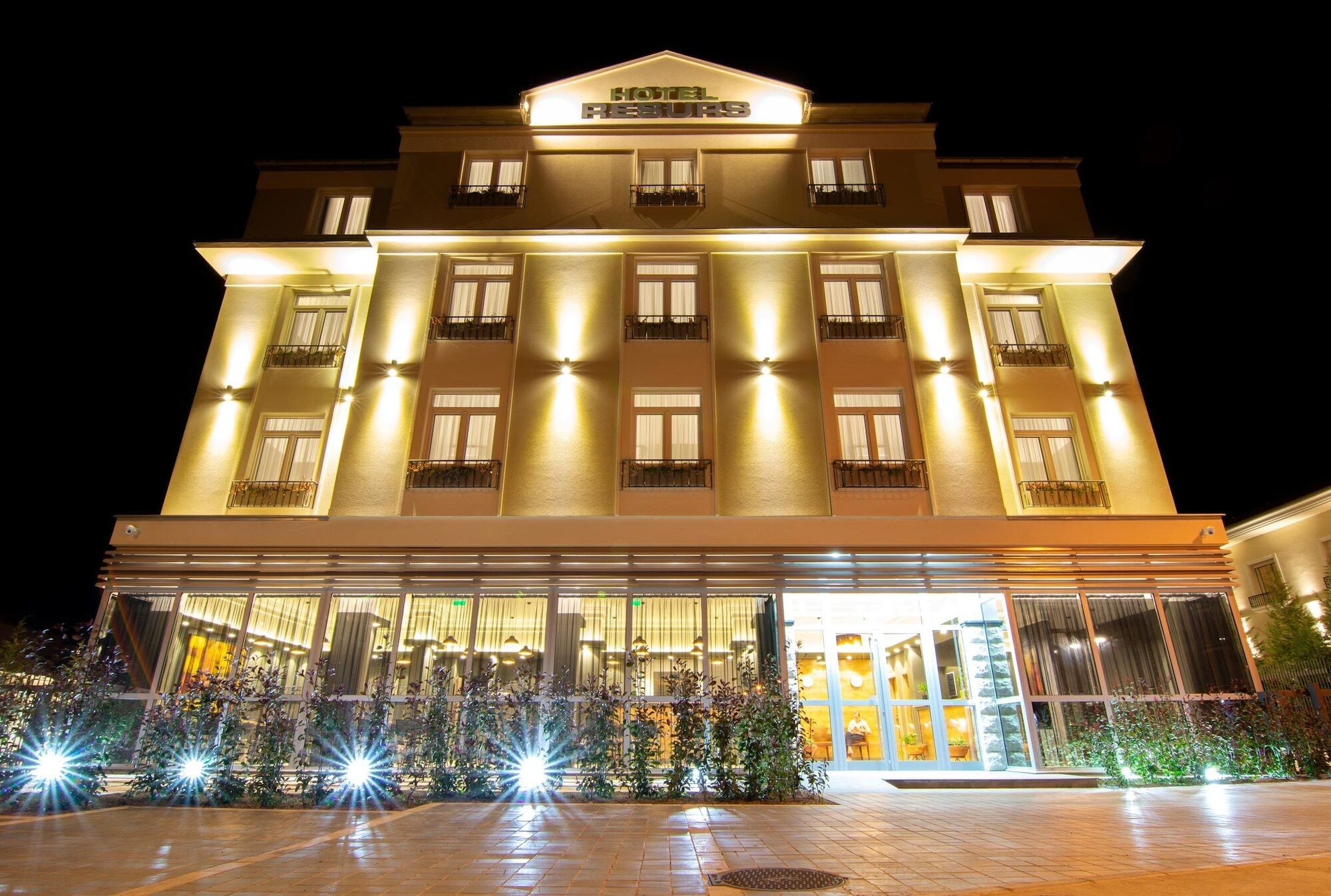 Hotel Resurs Подгорица Екстериор снимка