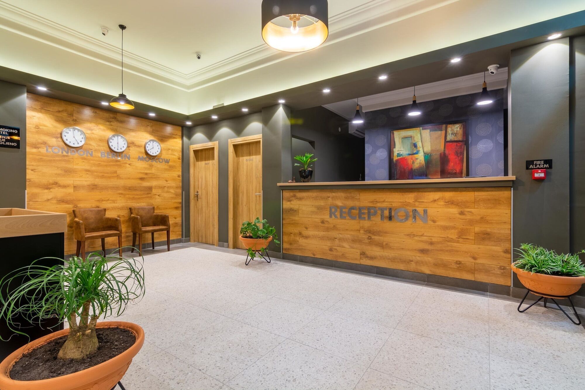 Hotel Resurs Подгорица Екстериор снимка